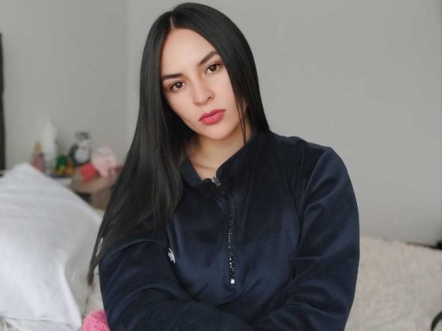 HayleeWaner - Live sex cam - 27099376