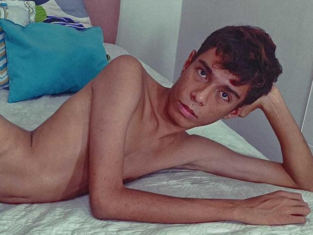 MaxSweett - Live sex cam - 27119564