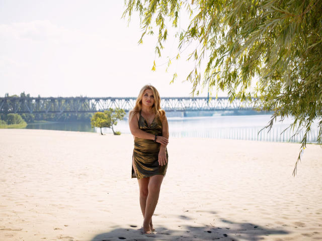 JulyaBailly - Live porn &amp; sex cam - 27128545