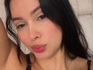 EmilyParkerr - Live porn &amp; sex cam - 27130596