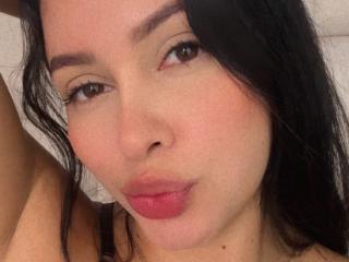 EmilyParkerr - Live porn &amp; sex cam - 27130603