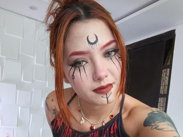 EmmaThomsonn - Live porn &amp; sex cam - 27136511