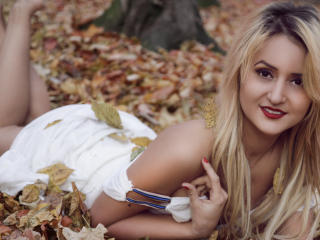 KloeLove - chat online exciting with this slender build Sexy babes 