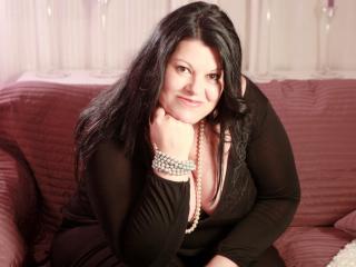 XBeautyDoll - Live cam sex with this fat body Gorgeous lady 
