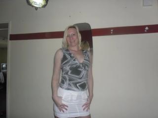 kelly30-hot - Live sex cam - 27147536