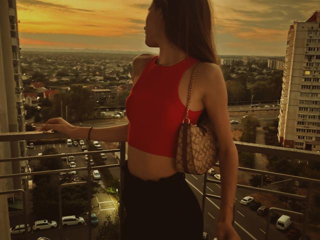 LadyJRouses - Live porn &amp; sex cam - 27153045