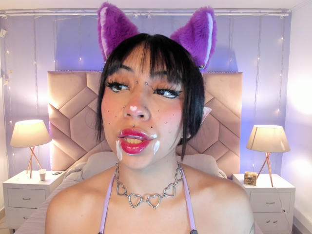 MadisonDarkk - Live Sex Cam - 27153549