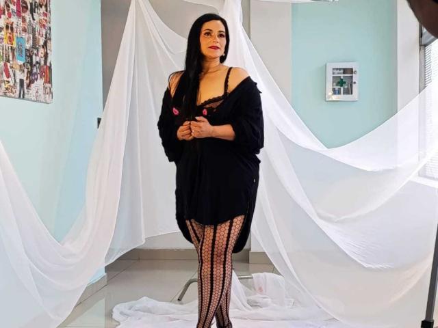 MichellMonet - Live Sex Cam - 27157049