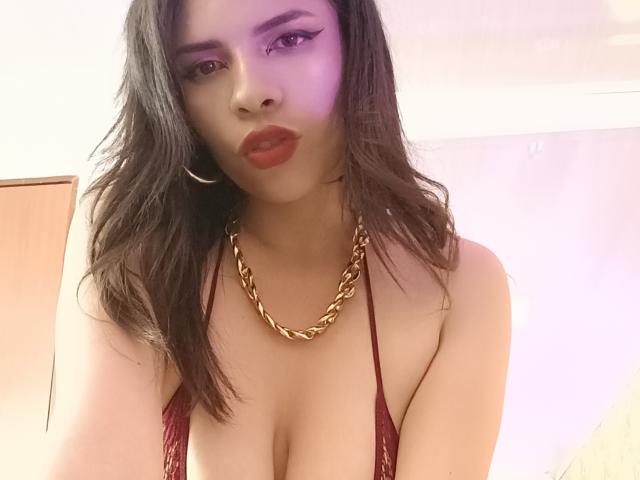 VioletaStone - Live porn &amp; sex cam - 27157595