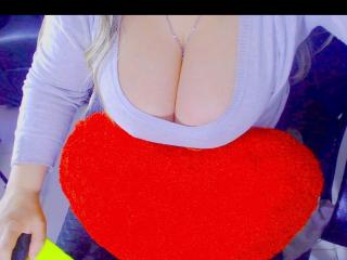 GilliSkquirtty - Live porn &amp; sex cam - 27159254