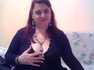 HotFoxyLady - Live chat porn with a average body Horny lady 