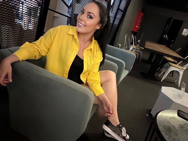 Layla84-hot - Live sex cam - 27172302