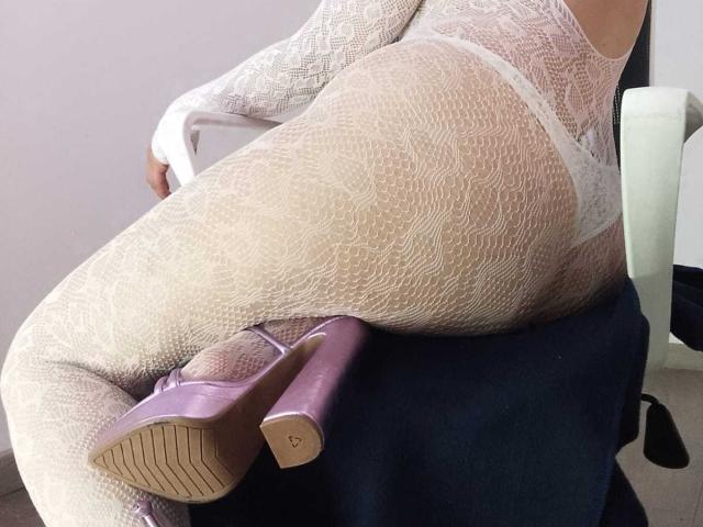 SkylarDesire - Live sex cam - 27179435