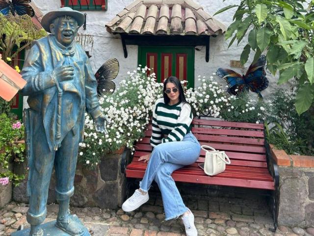 IsabellaJames - Sexe cam en vivo - 27180597