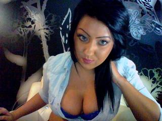 BeauxYeuxx - online show sex with a muscular body Young lady 