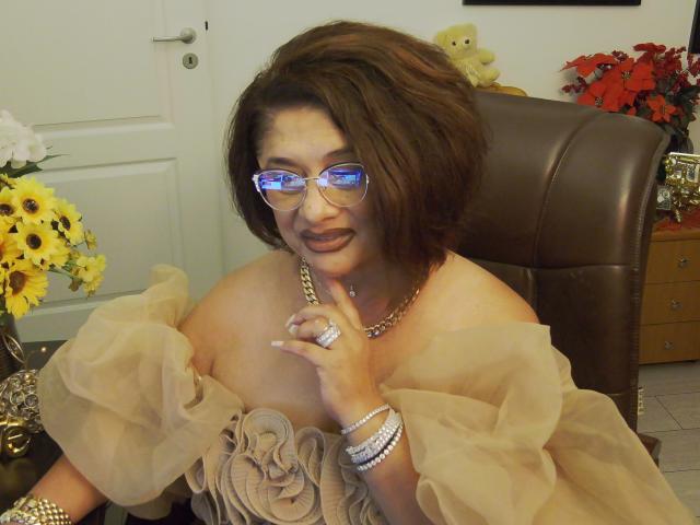 ClassybutNaughty - Live sex cam - 27191363