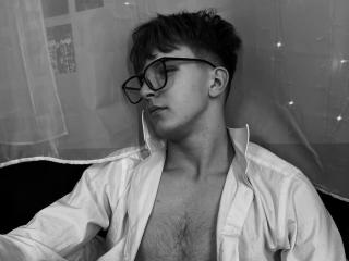 TravisWolfy - Live porn &amp; sex cam - 27194247