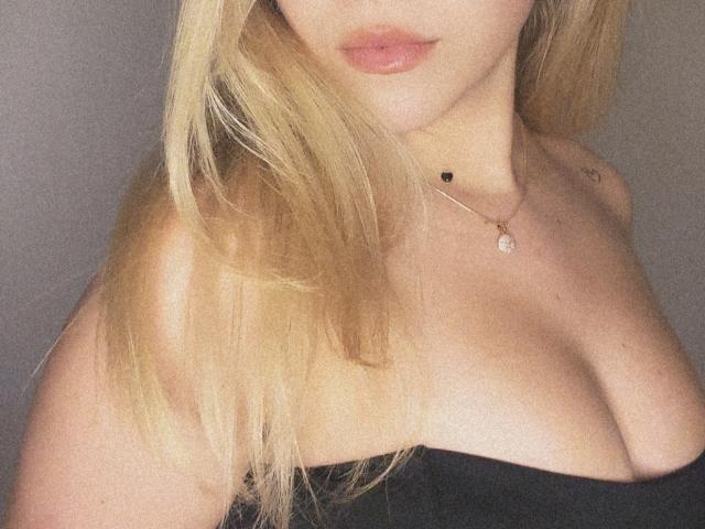 SugarrX - Live porn &amp; sex cam - 27200582