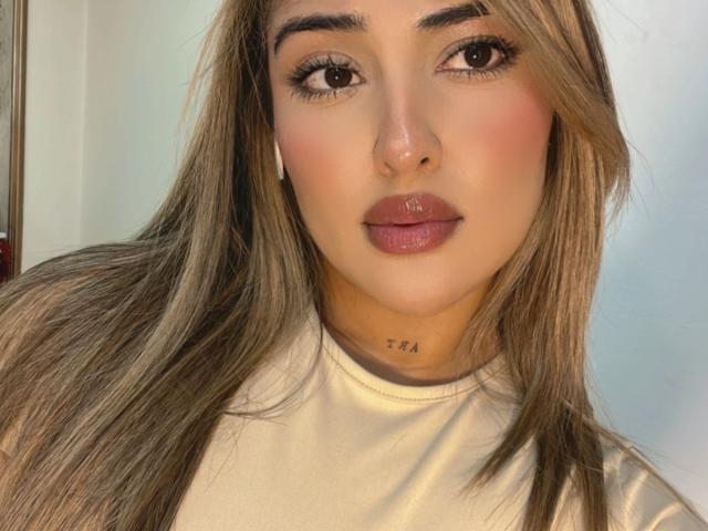 MaeCollins - Live porn &amp; sex cam - 27209157