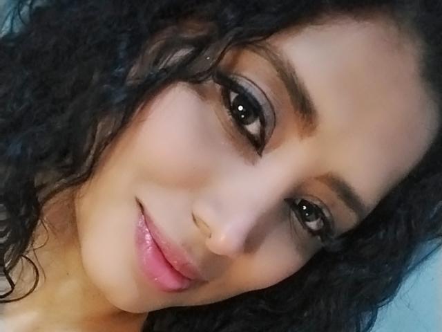 MariaCatalina - Sexe cam en vivo - 27212629