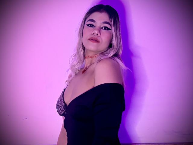 TarahDustin - Live Sex Cam - 27213441