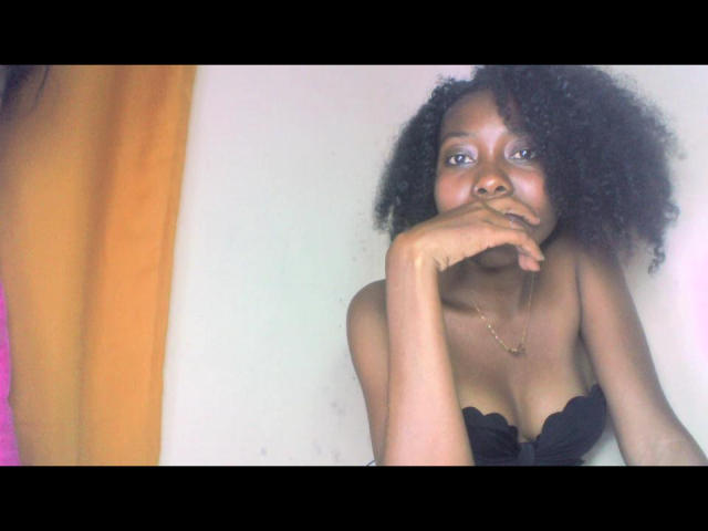 LayanneK - Live sexe cam - 27217088