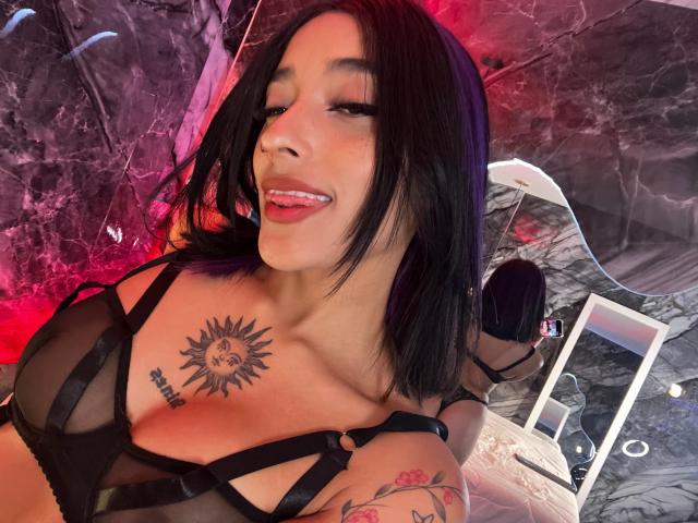 SalomeMille - Live sex cam - 27237640