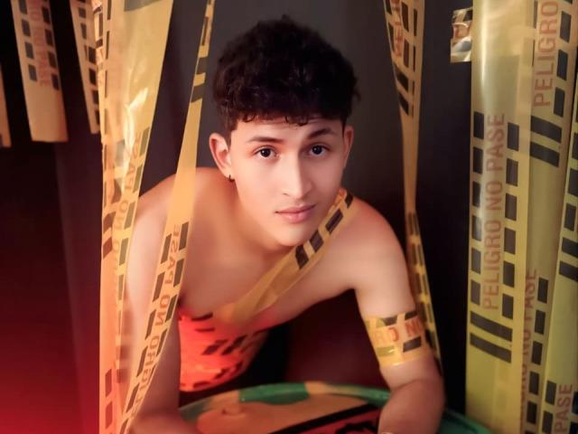 AxelSavage - Sexe cam en vivo - 27238508