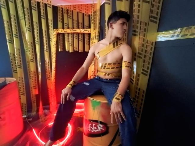 AxelSavage - Sexe cam en vivo - 27238536