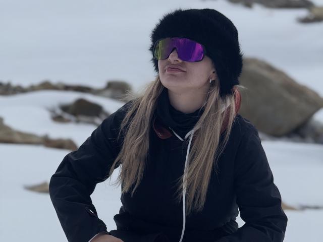 AtheneaRossi - Live sex cam - 27248819