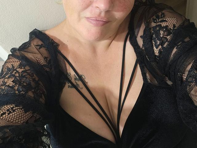 Joyfull-hot - Sexe cam en vivo - 27259403