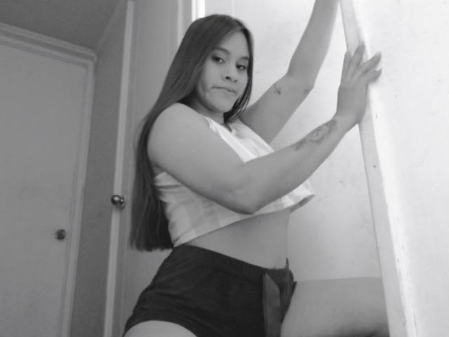 BelletinaXx - Live sexe cam - 27270495