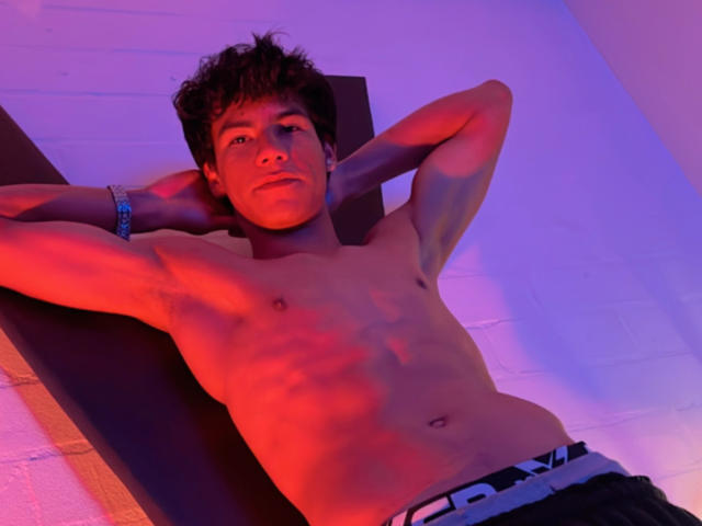 NewmanFire - Live sexe cam - 27273459