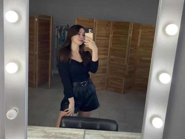 ChristieStorm - Live porn &amp; sex cam - 27287383