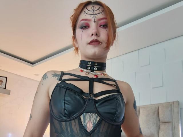 EmmaThomsonn - Porno na żywo i seks kamera - 27292087