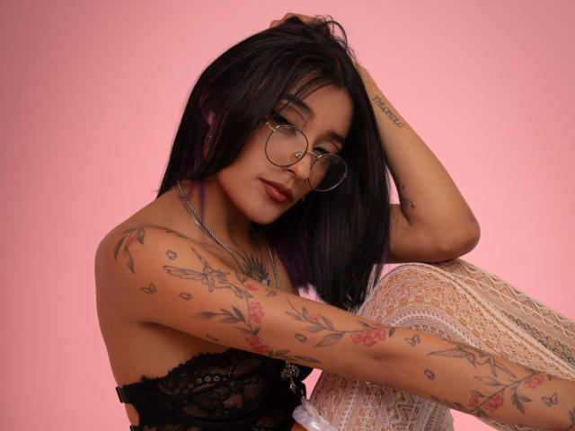 SalomeMille - Live porn &amp; sex cam - 27332231