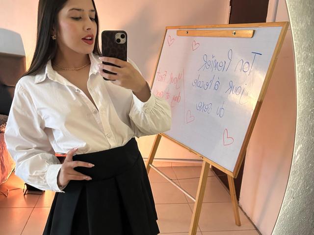 EmmaLombardi - Live sexe cam - 27334338