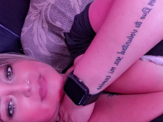 AlessadraJones - Sexe cam en vivo - 27348989