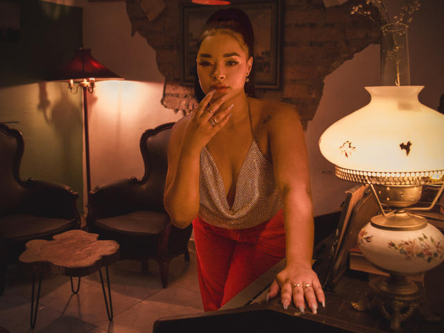 MilaRomano - Sexe cam en vivo - 27349024