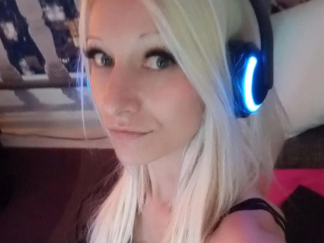 Kitty-Deluxe-hot - Live sexe cam - 27363059