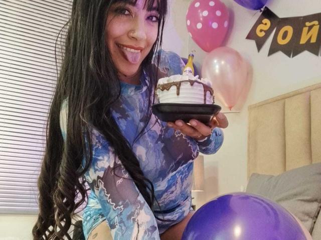 AnalisseJade - Porno na żywo i seks kamera - 27369863