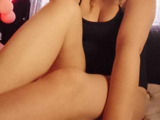 AmandaHotL - Live Sex Cam - 27373363