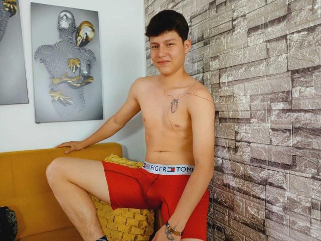 DanielOn - Live sex cam - 27376212