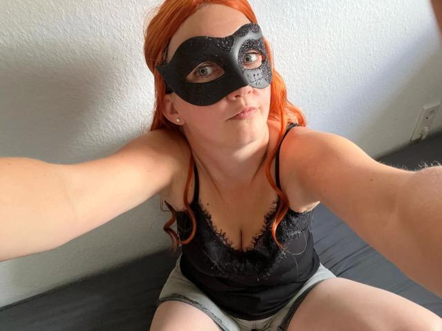 SarahFoxx-hot - Live sex cam - 27388504