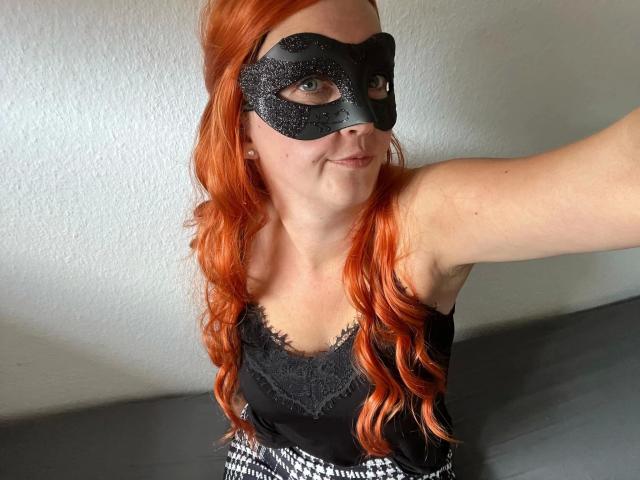 SarahFoxx-hot - Live sex cam - 27388511