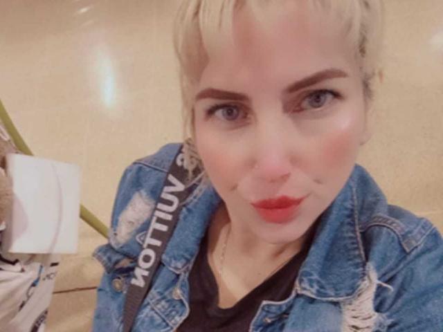 GiuliaAddams - Live sex cam - 27391206