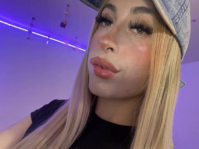 SammyViolet - Live sex cam - 27392823
