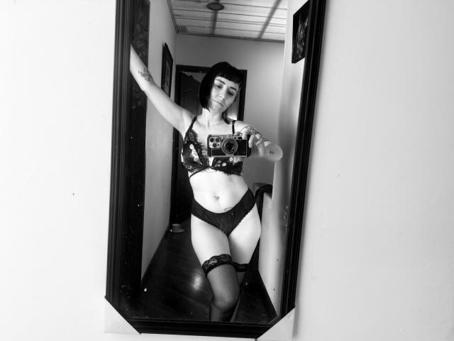SaraleePoison - Sexe cam en vivo - 27395000