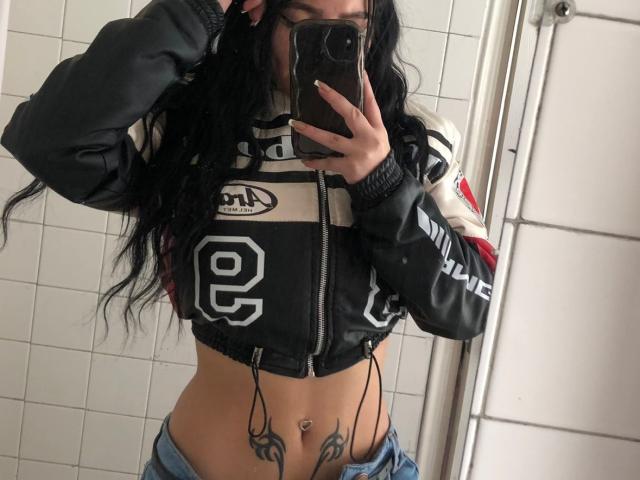 ViolettaSquirt - Live porn &amp; sex cam - 27398451