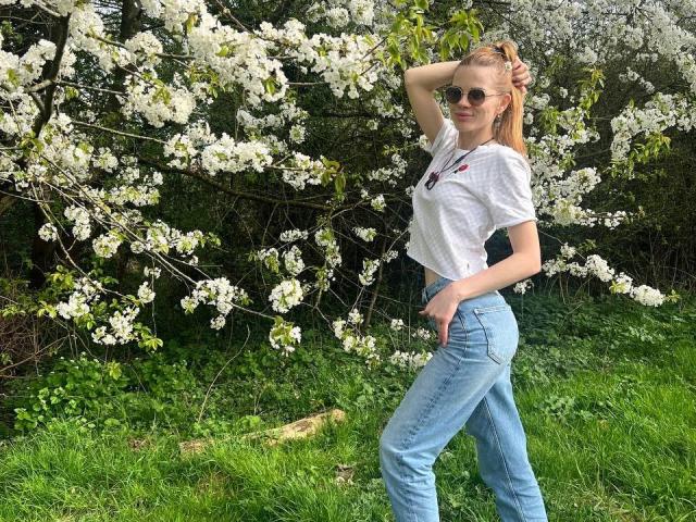 LunaLickies - Live sexe cam - 27413290